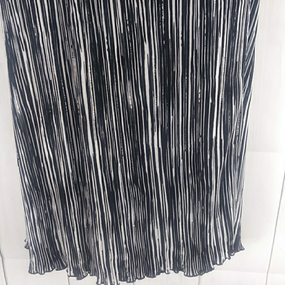 Damada Black &White Wrap Dress Medium - Picture 6 of 8